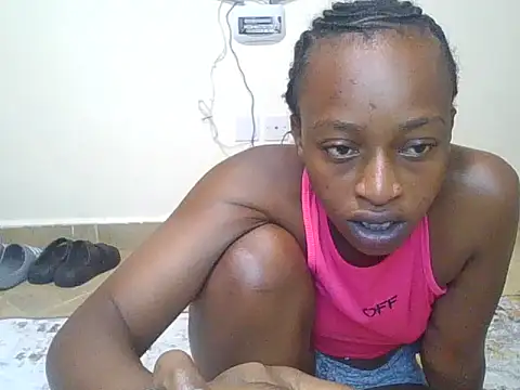 Petite doll20 online show from February 9, 2026, 12:25 pm