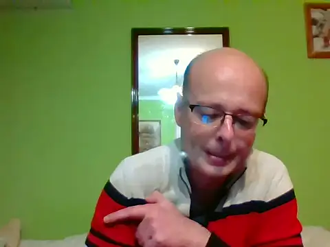 Snapshot of Tiger202441 chatting on November 5, 2025, 9:29 pm Tiger202441 online show from November 5, 2025, 9:29 pm