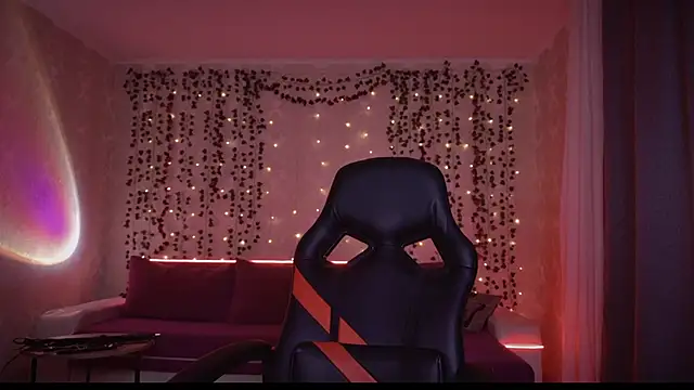 AllisonBlack  online show from October 23, 2025, 7:45 pm