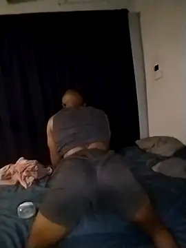 Convertiblechulo online show from February 8, 2026, 11:02 pm