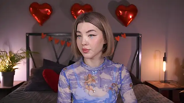 Snapshot of LindaThacker chatting on February 22, 2025, 11:24 am LindaThacker online show from February 22, 2025, 11:24 am