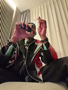 Snapshot of esteraulxxx chatting on September 27, 2025, 5:35 am esteraulxxx online show from September 27, 2025, 5:35 am