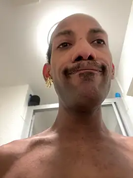 Snapshot of esteraulxxx chatting on September 8, 2025, 6:18 pm esteraulxxx online show from September 8, 2025, 6:18 pm