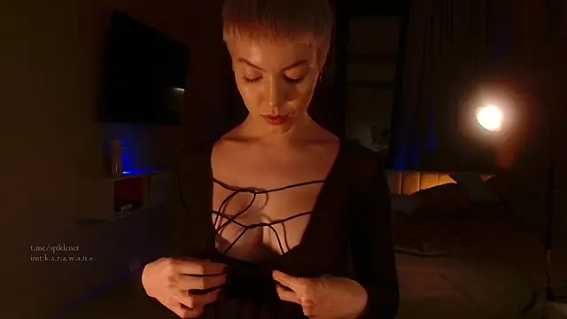 spiklencii online show from October 13, 2025, 5:03 pm