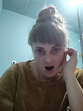 Snapshot of CoddessCrystal chatting on December 21, 2025, 4:52 pm CoddessCrystal online show from December 21, 2025, 4:52 pm