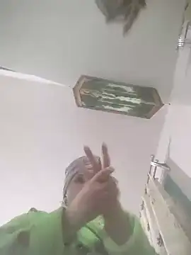 Snapshot of CoddessCrystal chatting on January 14, 2026, 9:07 pm CoddessCrystal online show from January 14, 2026, 9:07 pm