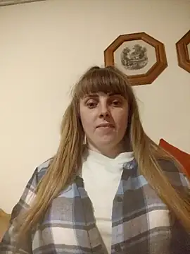 Snapshot of CoddessCrystal chatting on March 4, 2026, 6:59 pm CoddessCrystal online show from March 4, 2026, 6:59 pm