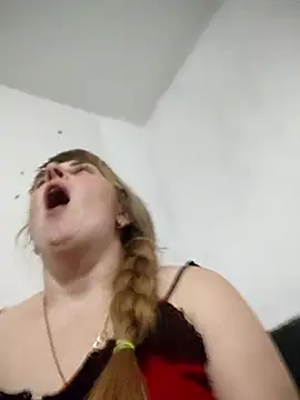 Snapshot of CoddessCrystal chatting on November 10, 2025, 7:30 pm CoddessCrystal online show from November 10, 2025, 7:30 pm