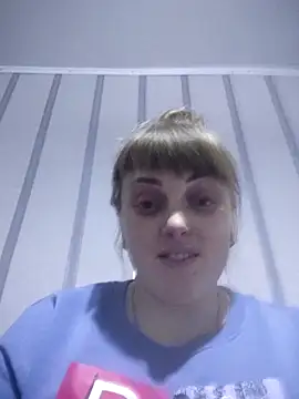 Snapshot of CoddessCrystal chatting on January 15, 2026, 5:27 pm CoddessCrystal online show from January 15, 2026, 5:27 pm