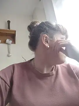 Snapshot of CoddessCrystal chatting on February 7, 2026, 10:01 am CoddessCrystal online show from February 7, 2026, 10:01 am