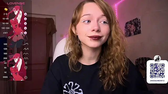  SofiaBrown online show from September 12, 2025, 4:07 pm