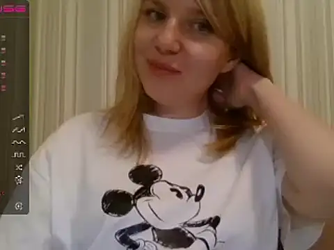 urbadkitty online show from March 21, 2025, 6:40 pm