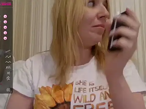 urbadkitty online show from February 14, 2025, 2:12 pm