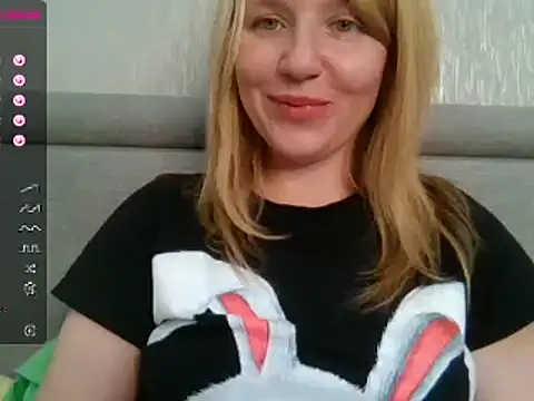 urbadkitty online show from February 20, 2025, 10:37 am