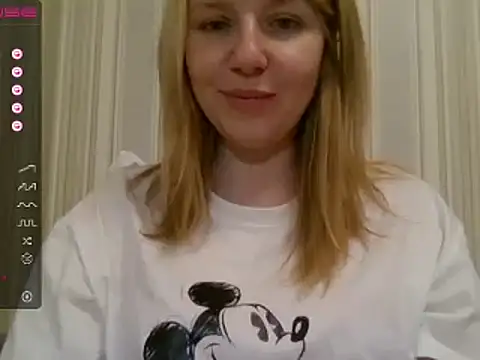 urbadkitty online show from January 23, 2025, 1:02 pm