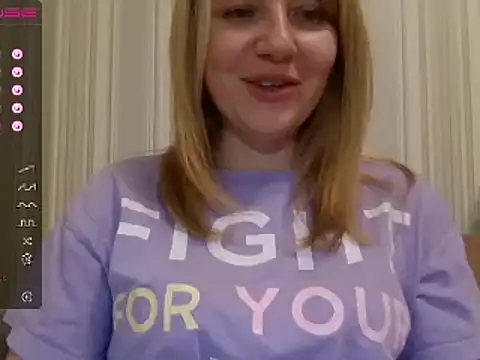 urbadkitty online show from March 12, 2025, 7:47 pm