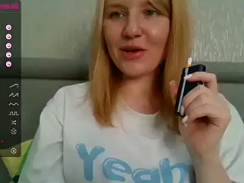 urbadkitty online show from March 18, 2025, 10:17 am