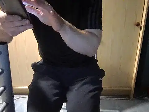 Snapshot of rugbyboy22 chatting on October 23, 2025, 5:11 pm rugbyboy22 online show from October 23, 2025, 5:11 pm