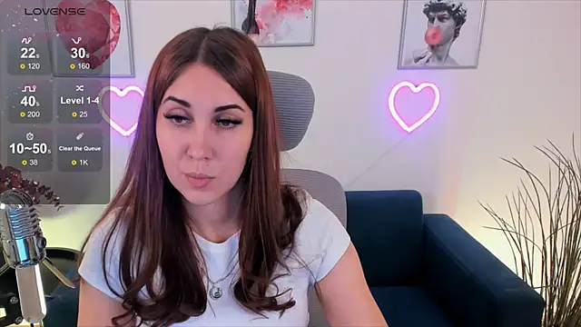 NellieMccaffrey online show from January 4, 2025, 7:45 am