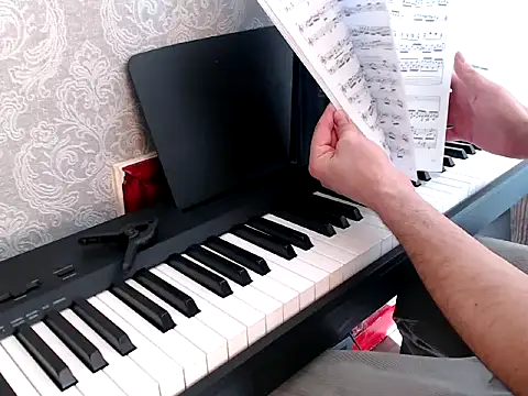 MrStraightDik online show from February 25, 2025, 12:49 pm