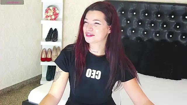 Allisonn223 online show from October 17, 2025, 12:40 pm