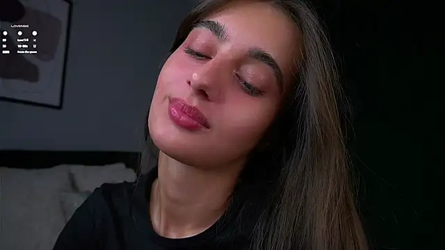 PiquingOgalala online show from February 8, 2026, 1:03 am