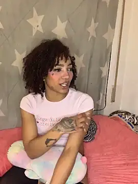 Laanegraofficial  online show from March 25, 2026, 8:19 pm