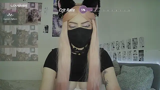 Snapshot of michiko_ chatting on December 6, 2024, 12:44 pm michiko online show from December 6, 2024, 12:44 pm