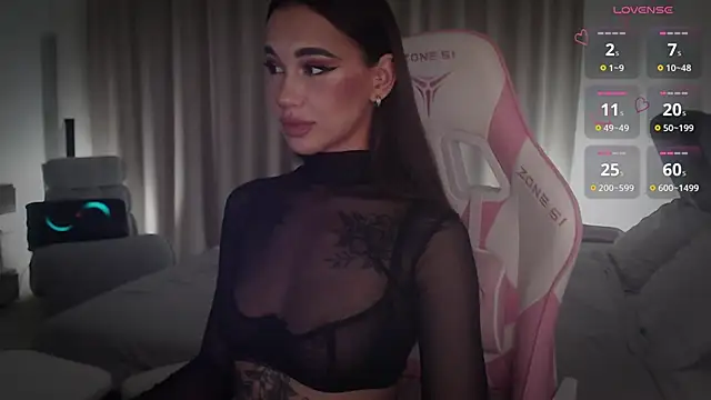 Snapshot of march_mellow chatting on February 23, 2025, 8:44 pm march mellow online show from February 23, 2025, 8:44 pm