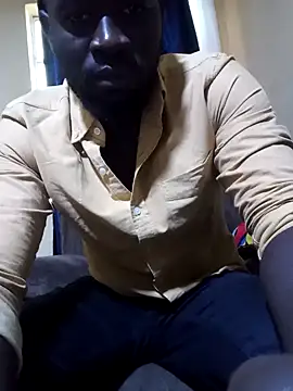 Snapshot of ClinDi chatting on November 13, 2025, 2:32 pm ClinDi online show from November 13, 2025, 2:32 pm