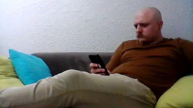 Snapshot of QueueFrenchie chatting on October 21, 2025, 7:35 pm QueueFrenchie online show from October 21, 2025, 7:35 pm