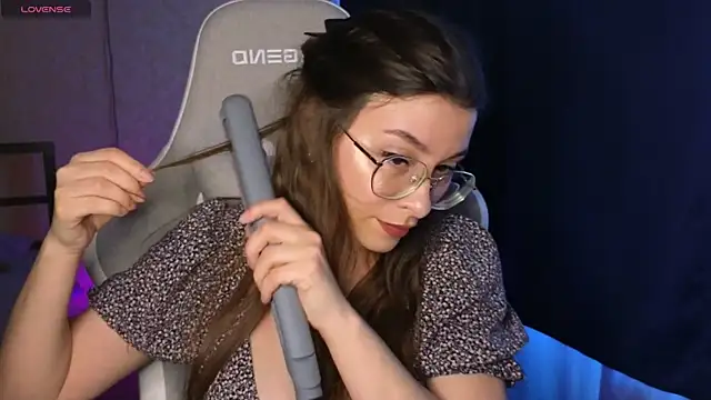 Snapshot of EuphoriaHaily chatting on March 18, 2025, 1:34 pm EuphoriaHaily online show from March 18, 2025, 1:34 pm