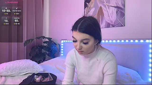 Snapshot of Veronica_leal chatting on December 15, 2025, 10:54 am Veronica leal online show from December 15, 2025, 10:54 am