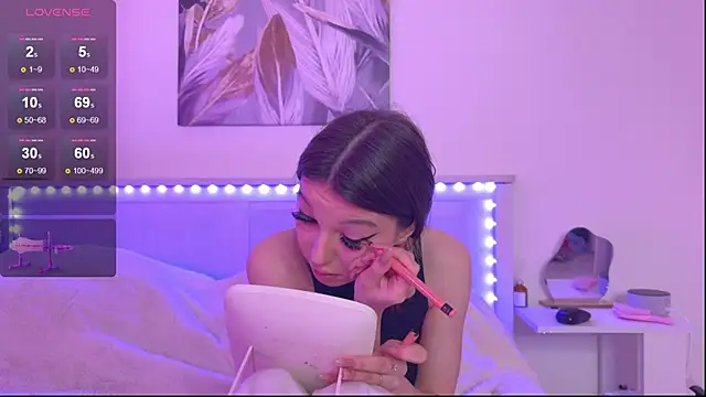 Snapshot of Veronica_leal chatting on October 7, 2025, 8:37 am Veronica leal online show from October 7, 2025, 8:37 am