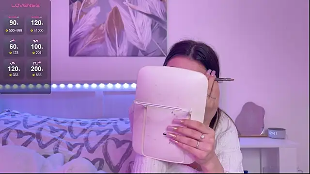 Snapshot of Veronica_leal chatting on September 11, 2025, 9:42 am Veronica leal online show from September 11, 2025, 9:42 am