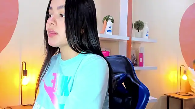 Snapshot of Hanah_Greey chatting on January 7, 2026, 1:49 pm Hanah Greey online show from January 7, 2026, 1:49 pm