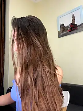 Snapshot of Polli_Kiss chatting on November 20, 2025, 5:13 pm Polli Kiss online show from November 20, 2025, 5:13 pm