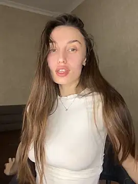 Snapshot of Polli_Kiss chatting on November 19, 2025, 8:42 pm Polli Kiss online show from November 19, 2025, 8:42 pm