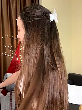 Snapshot of Polli_Kiss chatting on November 26, 2025, 7:14 pm Polli Kiss online show from November 26, 2025, 7:14 pm