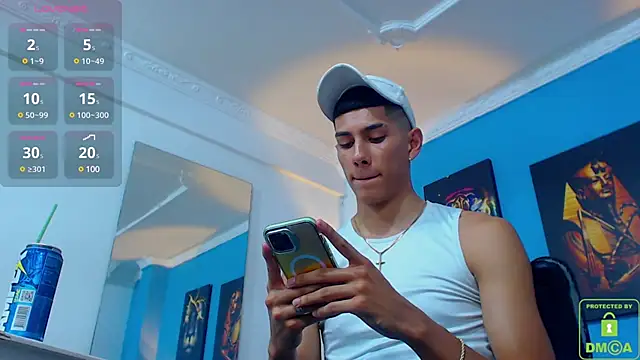 Snapshot of Valerio_20 chatting on January 25, 2025, 8:10 pm Valerio 20 online show from January 25, 2025, 8:10 pm