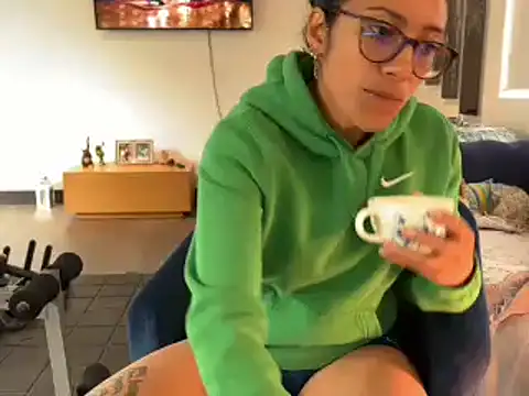 fergie21 online show from October 16, 2025, 12:57 pm