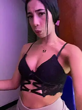 Lina10 online show from February 28, 2026, 10:42 pm