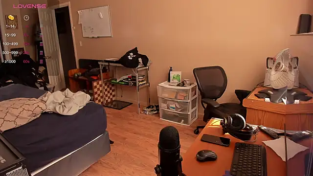 MrChuckDailyXXX online show from February 14, 2025, 3:15 pm