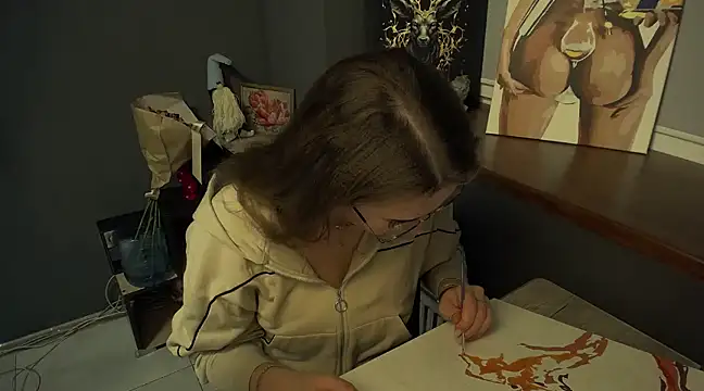 luxie milady online show from February 13, 2025, 1:26 pm