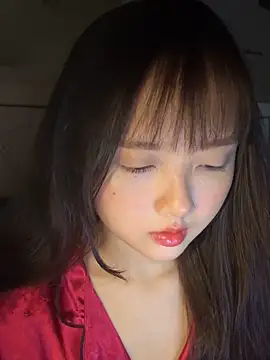 Snapshot of Alice1818 chatting on March 5, 2025, 6:34 pm Alice1818 online show from March 5, 2025, 6:34 pm