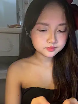 Alice1818 online show from November 13, 2025, 6:50 am