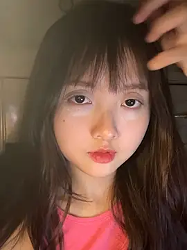 Snapshot of Alice1818 chatting on February 23, 2025, 8:11 pm Alice1818 online show from February 23, 2025, 8:11 pm