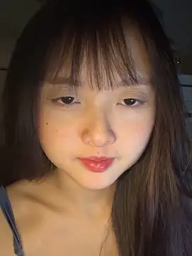 Snapshot of Alice1818 chatting on March 11, 2025, 7:14 pm Alice1818 online show from March 11, 2025, 7:14 pm