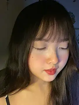 Snapshot of Alice1818 chatting on December 28, 2024, 7:22 pm Alice1818 online show from December 28, 2024, 7:22 pm