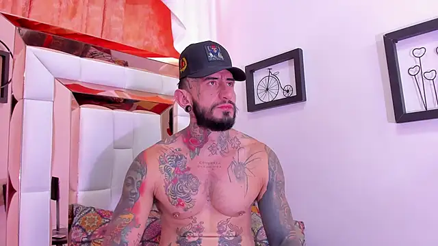 dilan scootk  online show from April 11, 2026, 7:28 pm